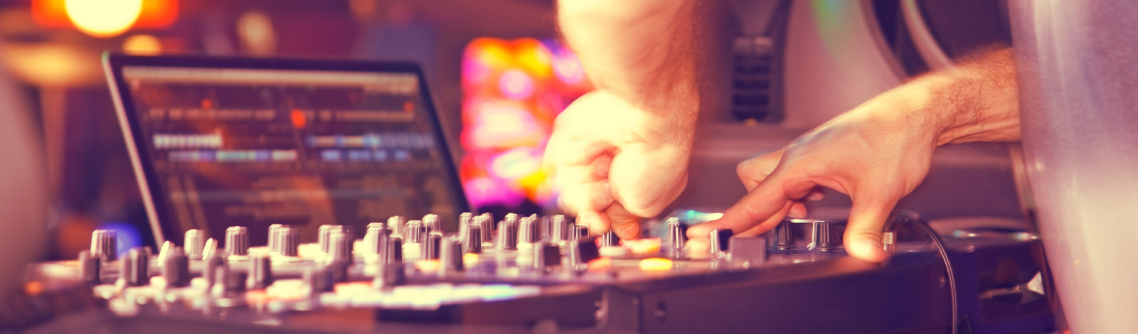 DJ030-DJ-Berlin-Potsdam-Event-Firmenfeier-Hochzeit-Geburtstag-DJ_buchen-Slider12